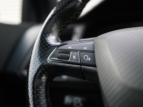 CUPRA Ateca 2.0 TSI 4DRIVE LIMITED AKRA CARBON BREMBO BEATS