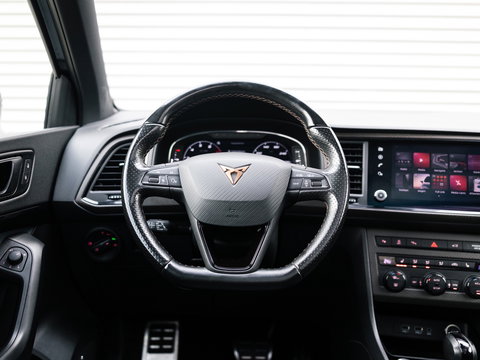 CUPRA Ateca 2.0 TSI 4DRIVE LIMITED AKRA CARBON BREMBO BEATS