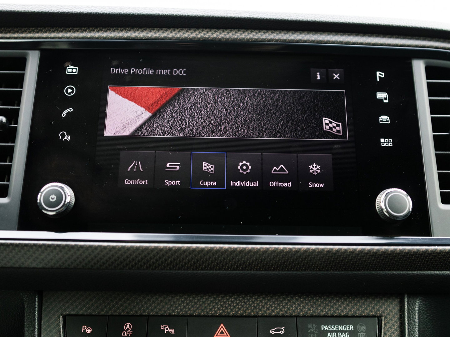 CUPRA Ateca 2.0 TSI 4DRIVE LIMITED AKRA CARBON BREMBO BEATS