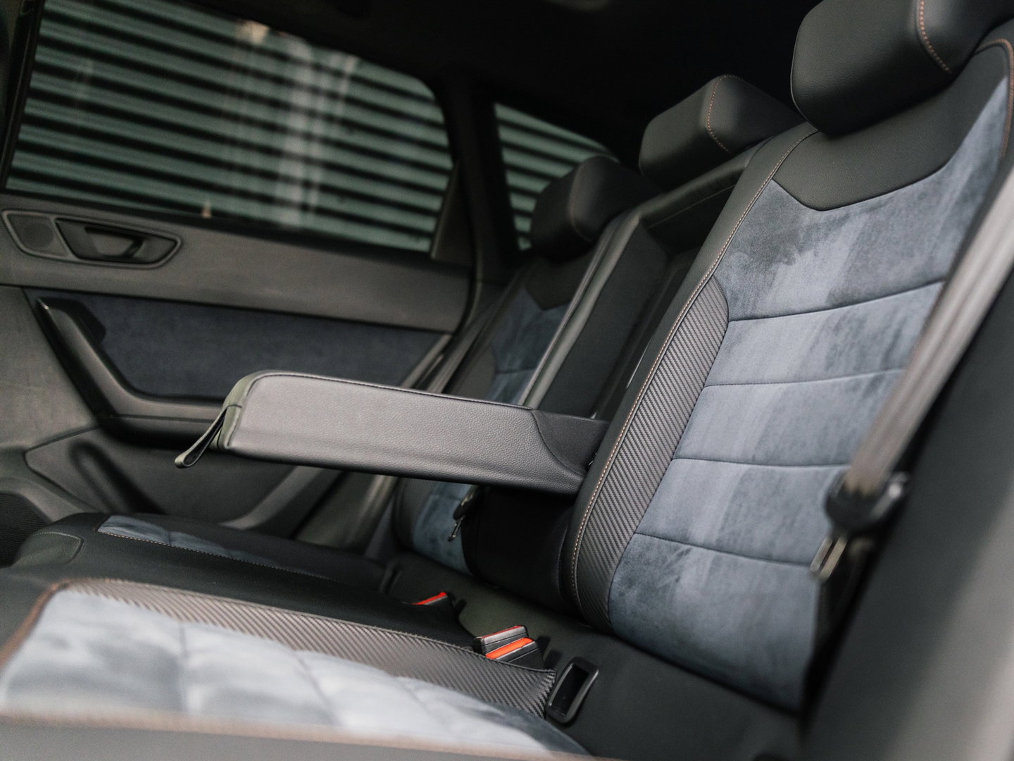 CUPRA Ateca 2.0 TSI 4DRIVE LIMITED AKRA CARBON BREMBO BEATS