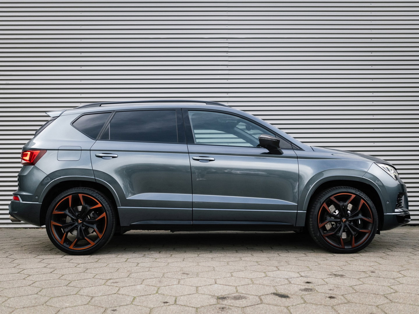 CUPRA Ateca 2.0 TSI 4DRIVE LIMITED AKRA CARBON BREMBO BEATS