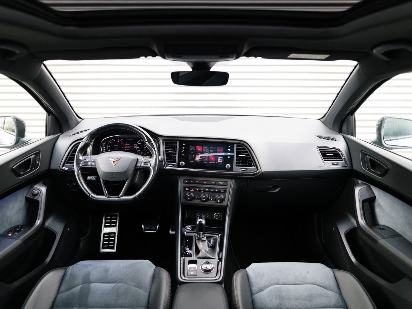 CUPRA Ateca 2.0 TSI 4DRIVE LIMITED AKRA CARBON BREMBO BEATS