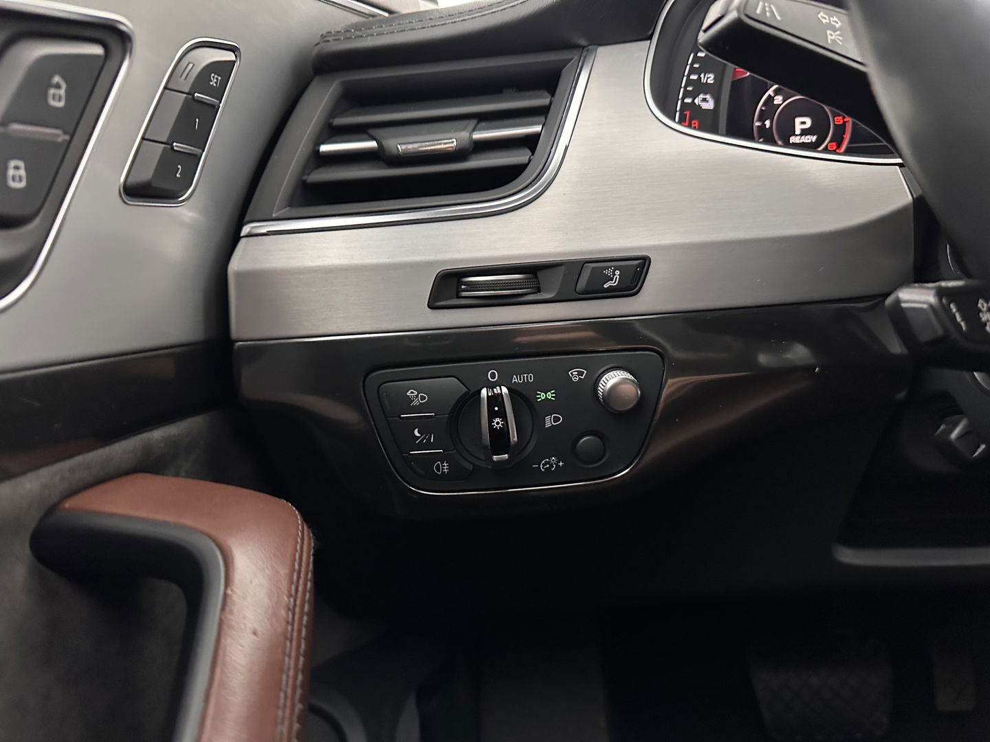 Audi Q7 3.0 TDI e-tron Quattro Sport (Plug-In) Aut. *PANO | LEATHER | ADAPTIVE-CRUISE | MATRIX-LED | BOSE-AUDIO | BLINDSPOT | MEMORY-PACK | DIGI-COCKPIT | HEATED-SPORTSEATS | NAVI-FULLMAP | CAMERA | HEAD-UP | SHIFTPADDLES | TOWBAR | 21"*