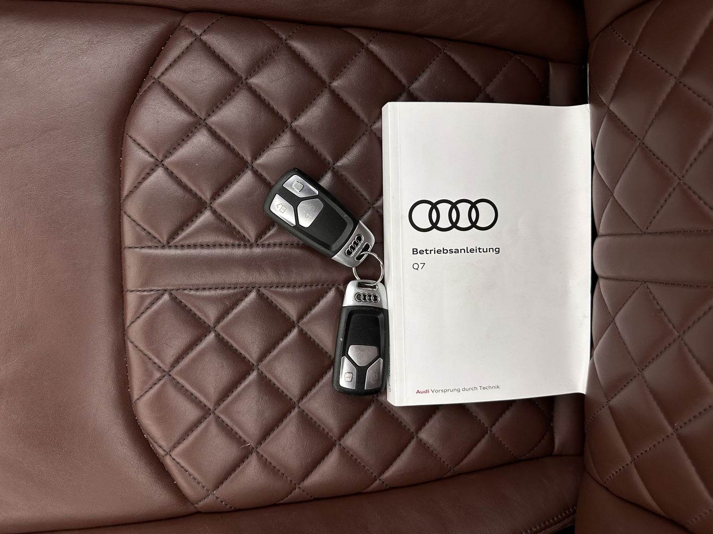 Audi Q7 3.0 TDI e-tron Quattro Sport (Plug-In) Aut. *PANO | LEATHER | ADAPTIVE-CRUISE | MATRIX-LED | BOSE-AUDIO | BLINDSPOT | MEMORY-PACK | DIGI-COCKPIT | HEATED-SPORTSEATS | NAVI-FULLMAP | CAMERA | HEAD-UP | SHIFTPADDLES | TOWBAR | 21"*