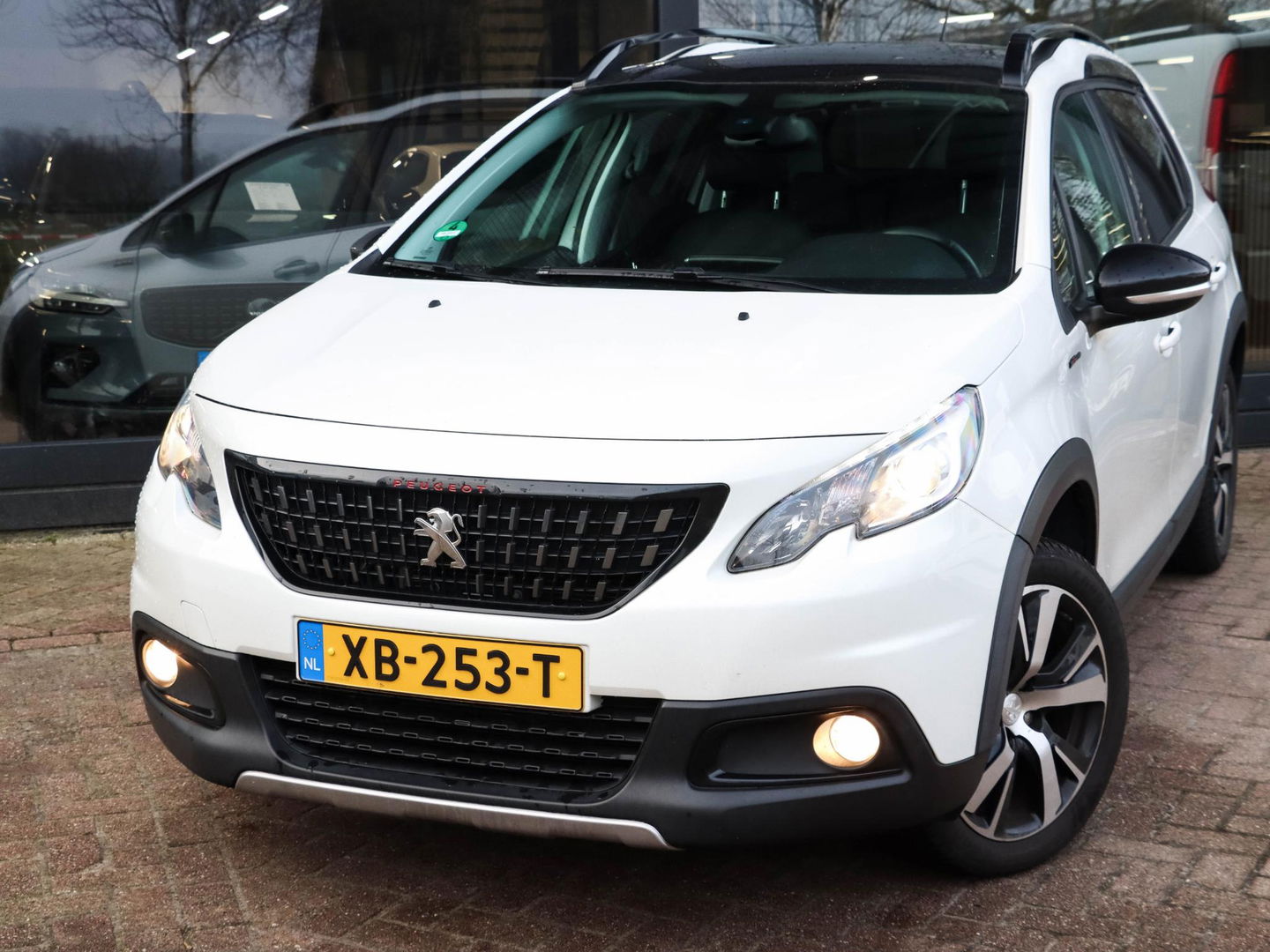 Peugeot 2008 1.2 PureTech GT-line | Trekhaak | Pano | Camera