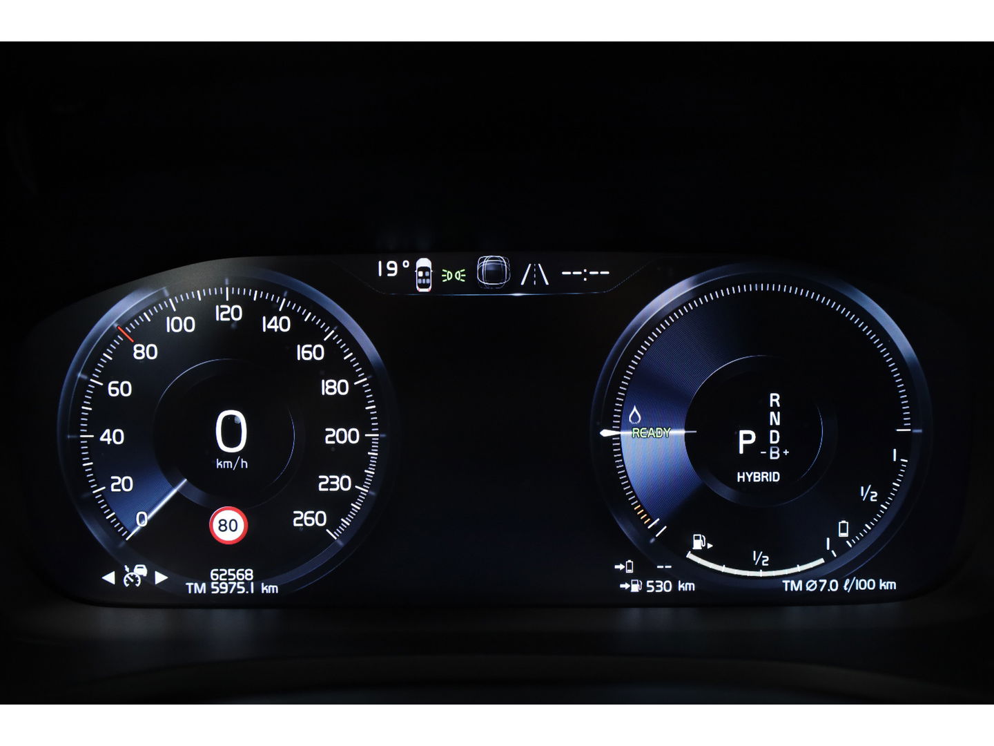 Volvo V60 2.0 T6 Recharge AWD R-Design | Pano-dak | elek. Trekhaak | Head-up | ACC | Stoel + stuurverwarming |