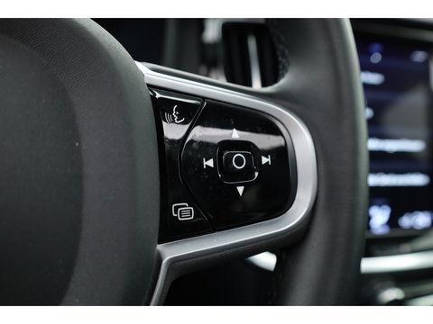 Volvo V60 2.0 T6 Recharge AWD R-Design | Pano-dak | elek. Trekhaak | Head-up | ACC | Stoel + stuurverwarming |