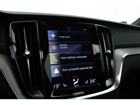 Volvo V60 2.0 T6 Recharge AWD R-Design | Pano-dak | elek. Trekhaak | Head-up | ACC | Stoel + stuurverwarming |