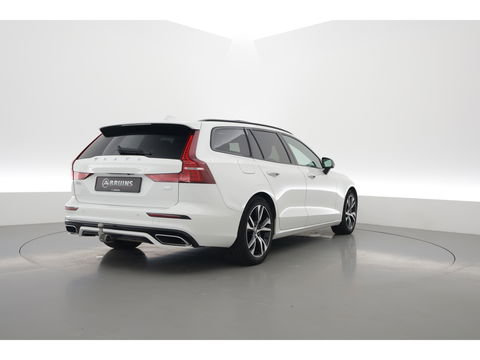 Volvo V60 2.0 T6 Recharge AWD R-Design | Pano-dak | elek. Trekhaak | Head-up | ACC | Stoel + stuurverwarming |