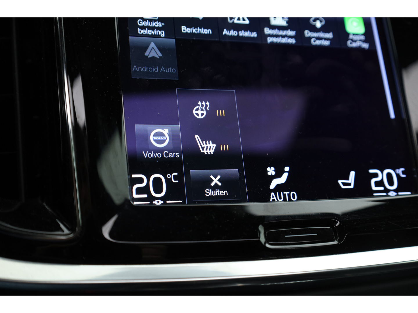 Volvo V60 2.0 T6 Recharge AWD R-Design | Pano-dak | elek. Trekhaak | Head-up | ACC | Stoel + stuurverwarming |