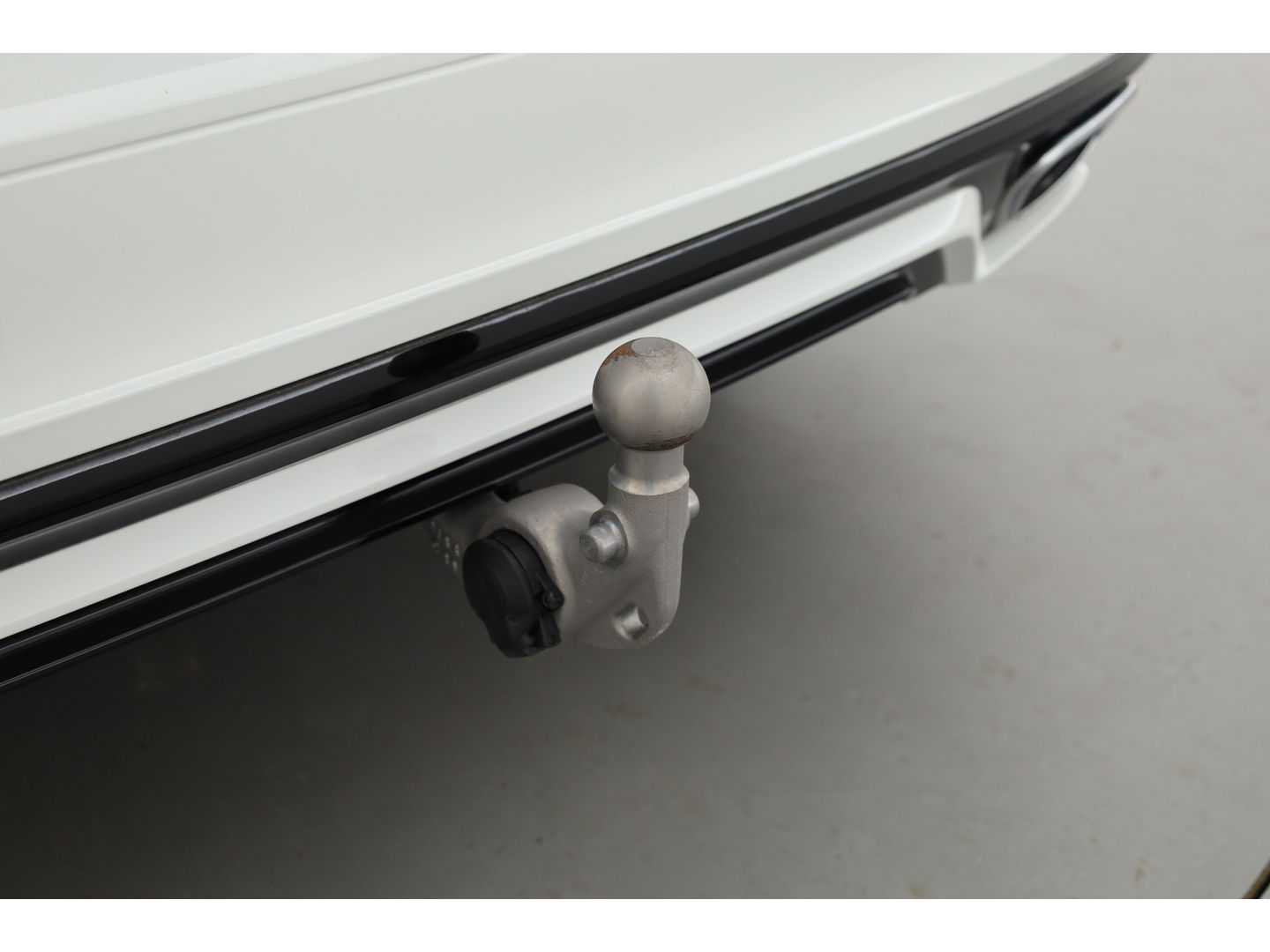 Volvo V60 2.0 T6 Recharge AWD R-Design | Pano-dak | elek. Trekhaak | Head-up | ACC | Stoel + stuurverwarming |