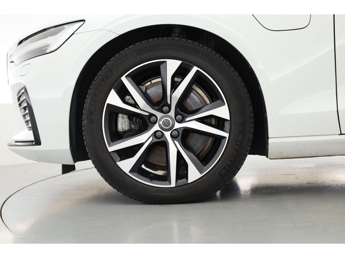 Volvo V60 2.0 T6 Recharge AWD R-Design | Pano-dak | elek. Trekhaak | Head-up | ACC | Stoel + stuurverwarming |