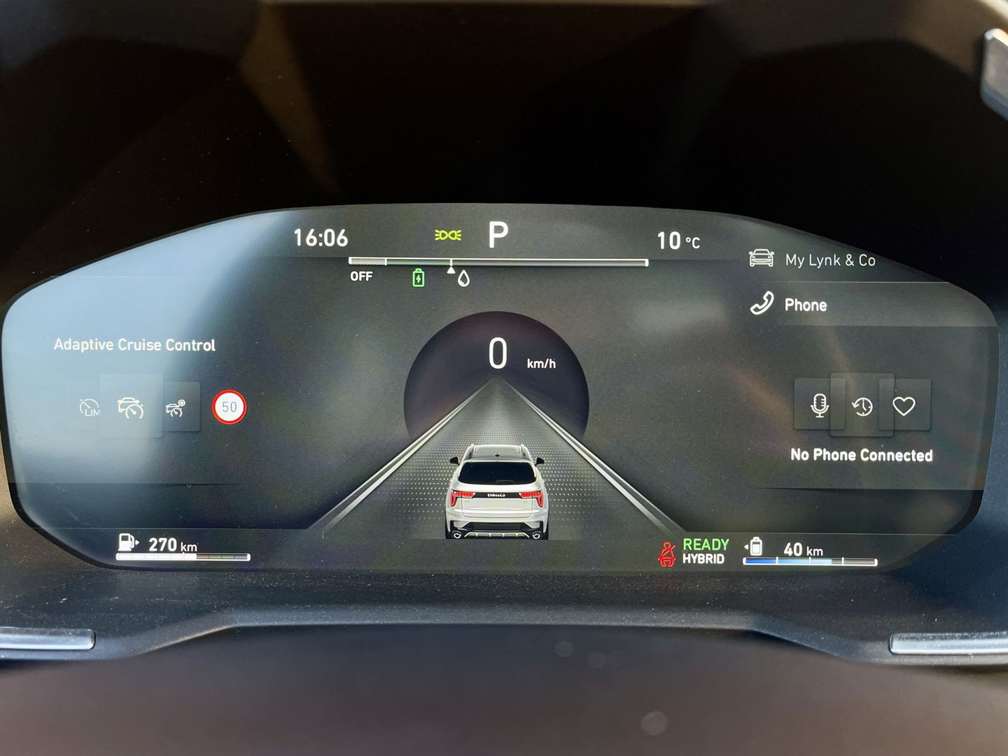 Lynk & Co 01 1.5 | Stuurverwarming | Zwarte Hemel | Panoramadak | Achteruitrijcamera | Adaptive Cruise Control | Keyless | Elektrische Bestuurdersstoel + Geheugen | Parkeersensoren | Apple Carplay | Android A