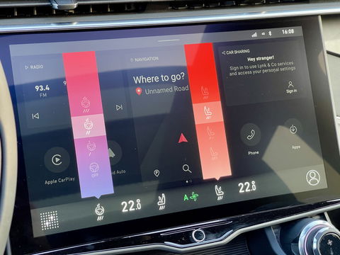 Lynk & Co 01 1.5 | Stuurverwarming | Zwarte Hemel | Panoramadak | Achteruitrijcamera | Adaptive Cruise Control | Keyless | Elektrische Bestuurdersstoel + Geheugen | Parkeersensoren | Apple Carplay | Android A