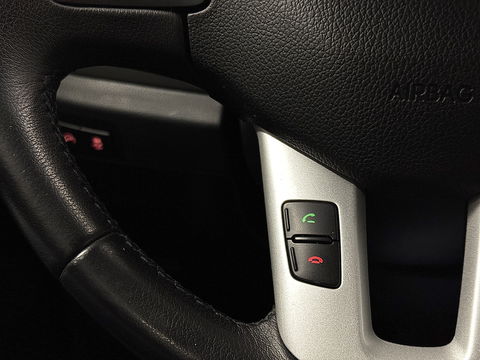 Kia Sportage 1.6 GDI ComfortLine | Stoelverwarming | Achterbankverwarming | Afneembare Trekhaak | Camera | Navigatie | Parkeersensoren | Isofix | Bluetooth | 17" Lichtmetaal |