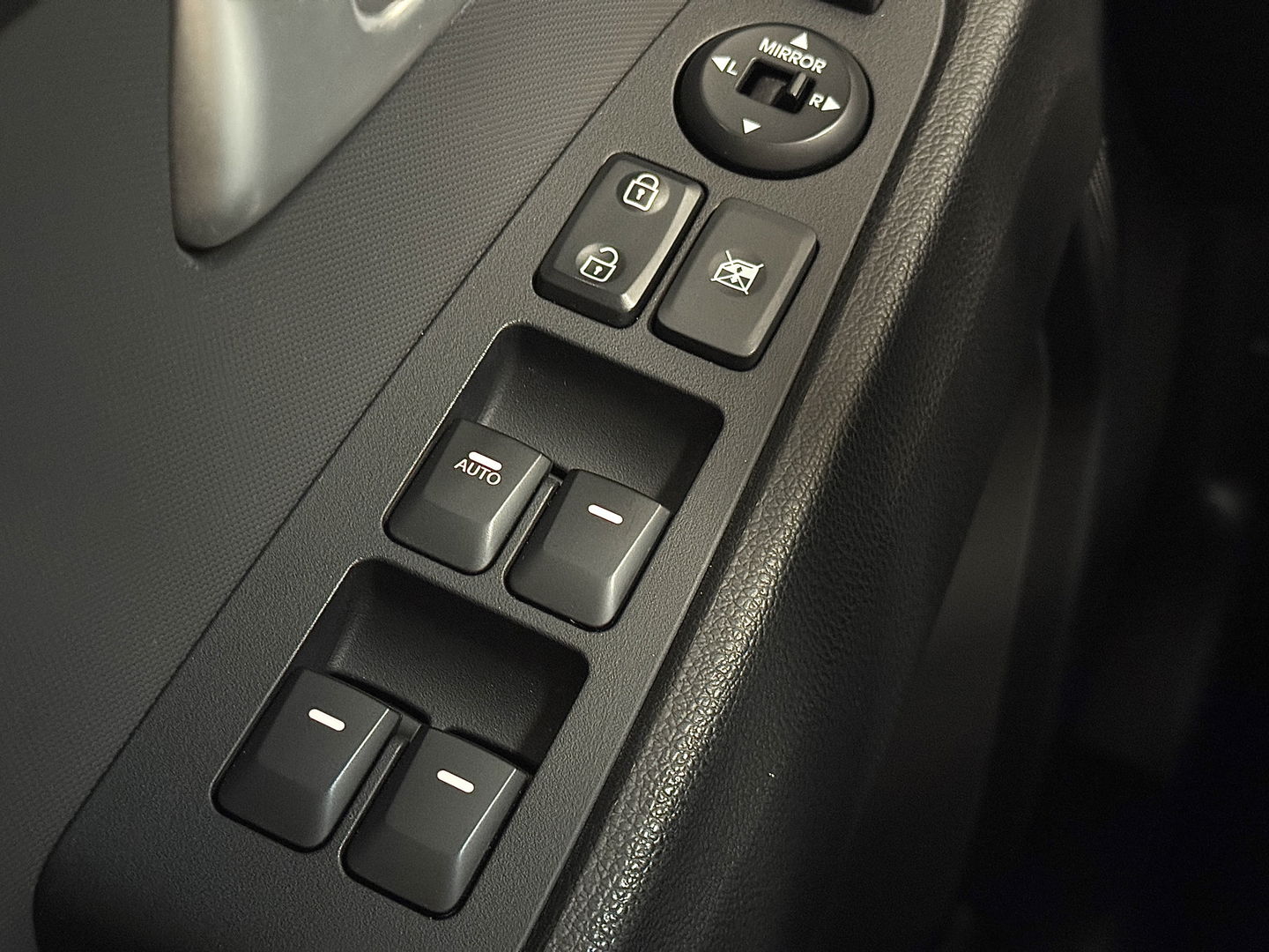 Kia Sportage 1.6 GDI ComfortLine | Stoelverwarming | Achterbankverwarming | Afneembare Trekhaak | Camera | Navigatie | Parkeersensoren | Isofix | Bluetooth | 17" Lichtmetaal |