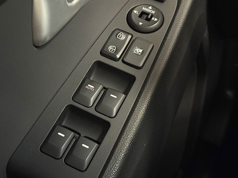 Kia Sportage 1.6 GDI ComfortLine | Stoelverwarming | Achterbankverwarming | Afneembare Trekhaak | Camera | Navigatie | Parkeersensoren | Isofix | Bluetooth | 17" Lichtmetaal |