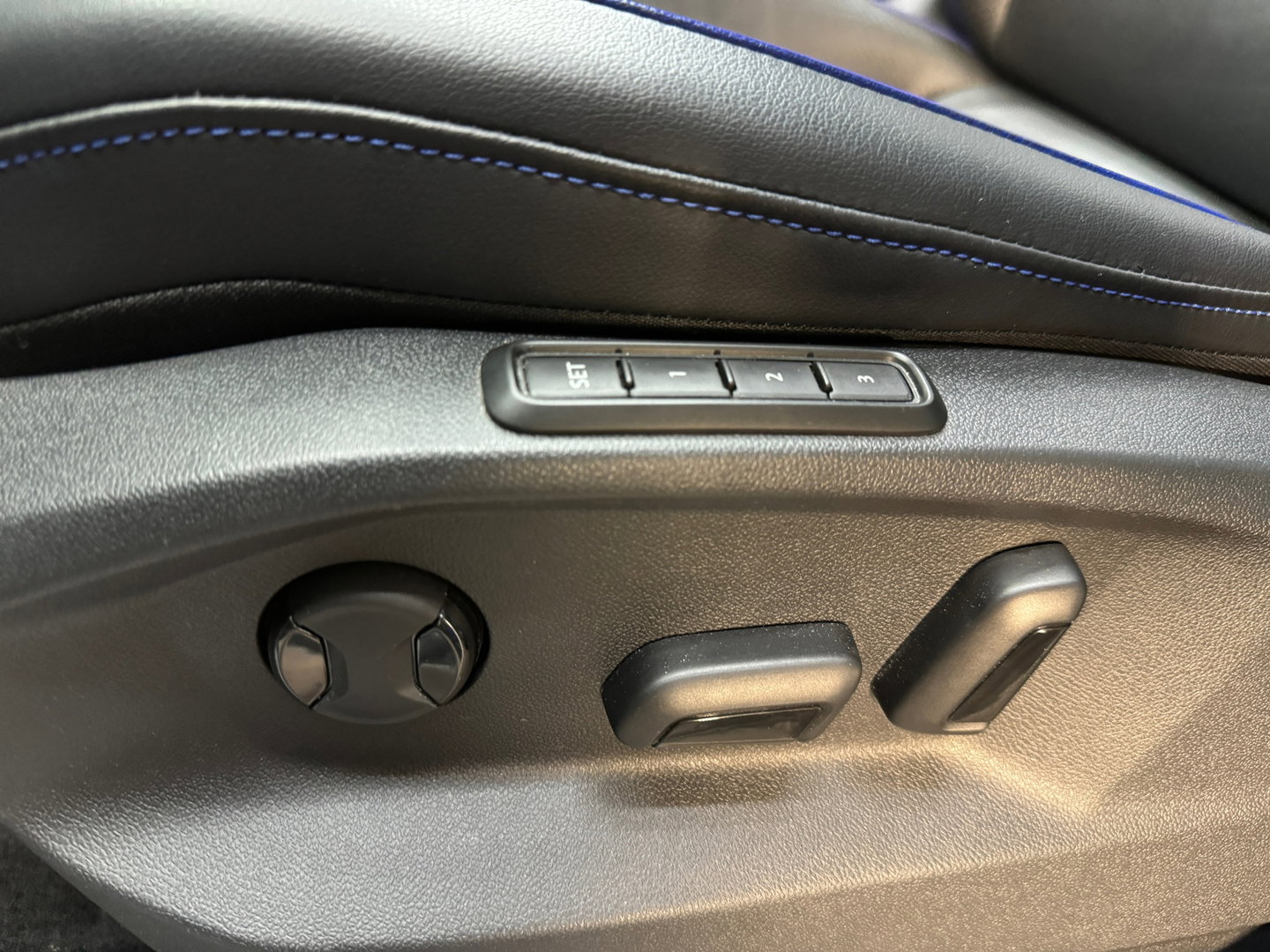 Volkswagen Tiguan 2.0 TSI R 75 Edition 4Matic Pano|HuD|Memory