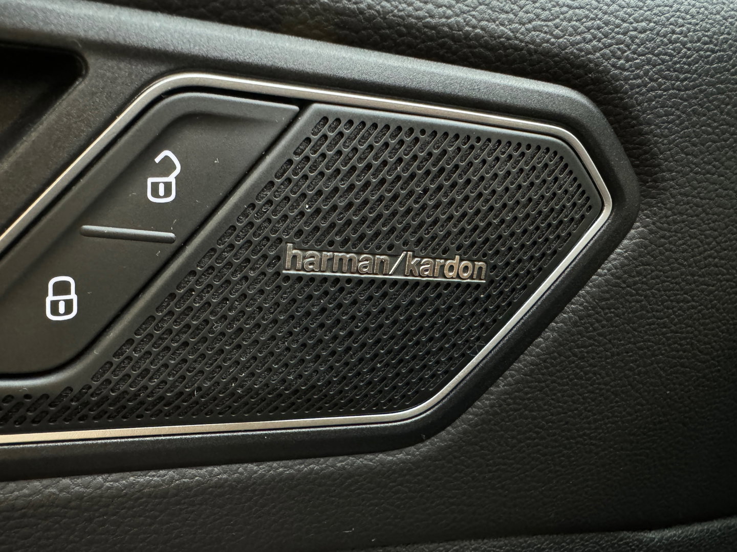 Volkswagen Tiguan 2.0 TSI R 75 Edition 4Matic Pano|HuD|Memory