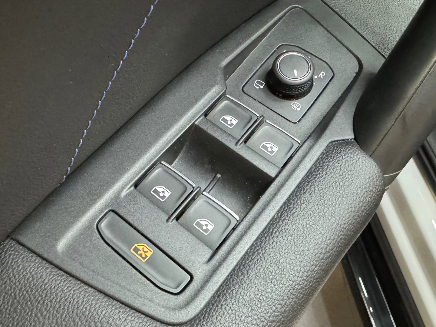 Volkswagen Tiguan 2.0 TSI R 75 Edition 4Matic Pano|HuD|Memory