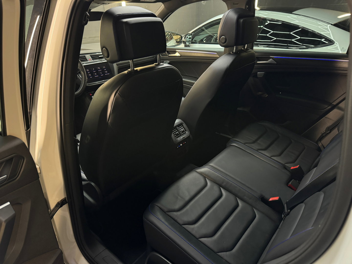 Volkswagen Tiguan 2.0 TSI R 75 Edition 4Matic Pano|HuD|Memory