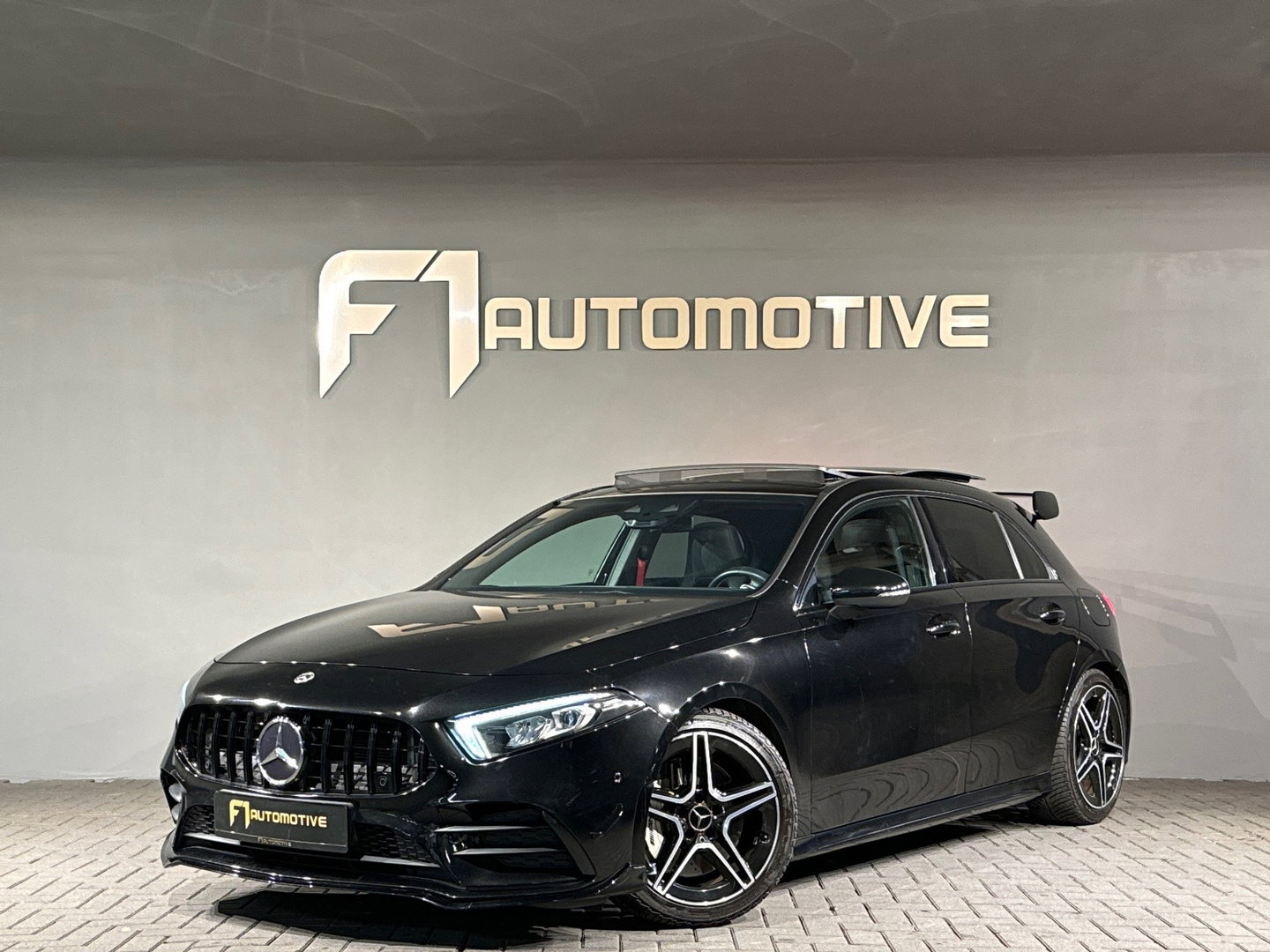 Mercedes-Benz A-Klasse AMG 35 4MATIC Pano|Aero|Sfeer|Night