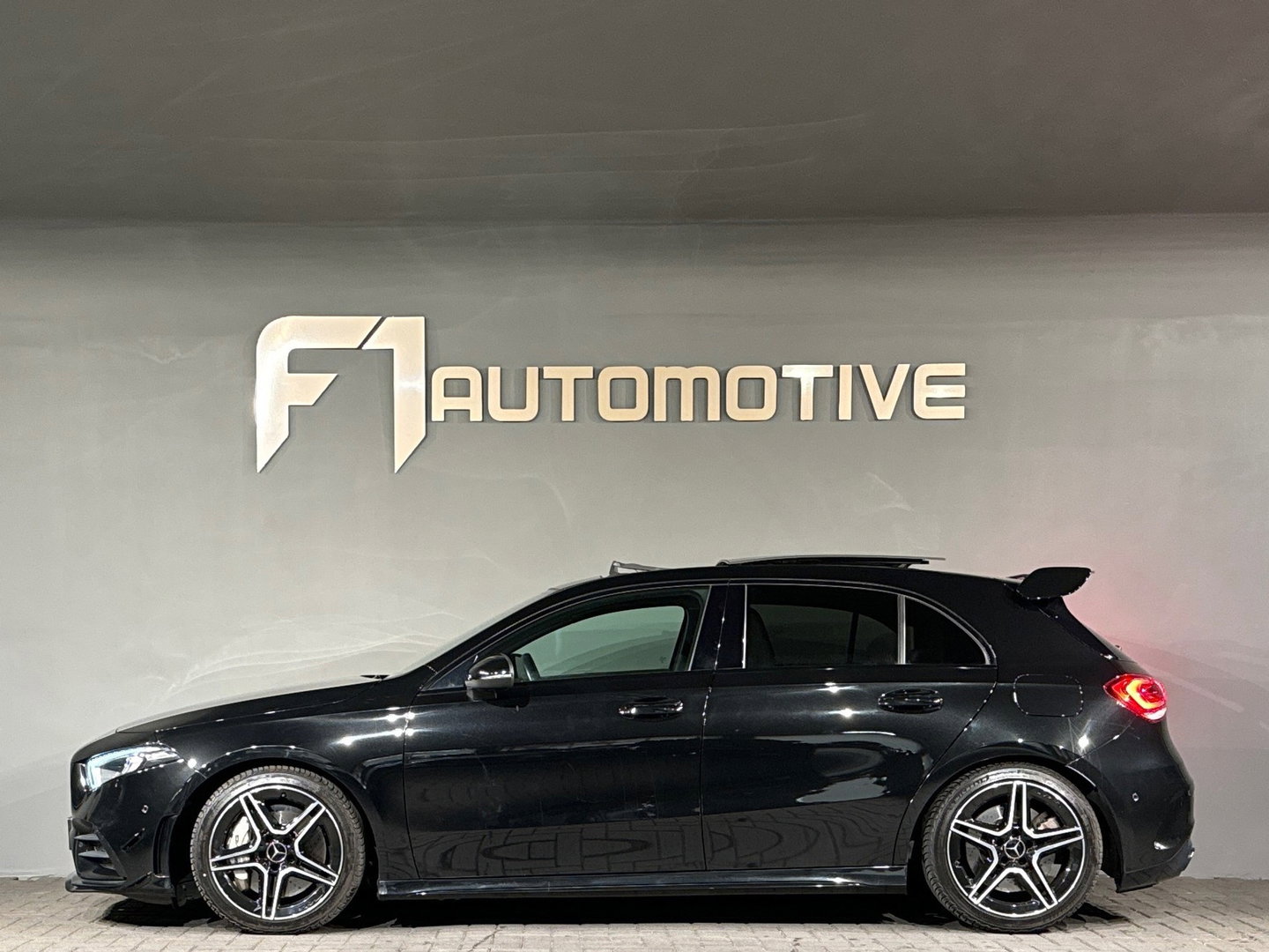 Mercedes-Benz A-Klasse AMG 35 4MATIC Pano|Aero|Sfeer|Night