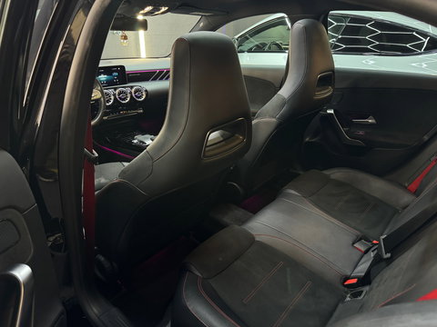 Mercedes-Benz A-Klasse AMG 35 4MATIC Pano|Aero|Sfeer|Night