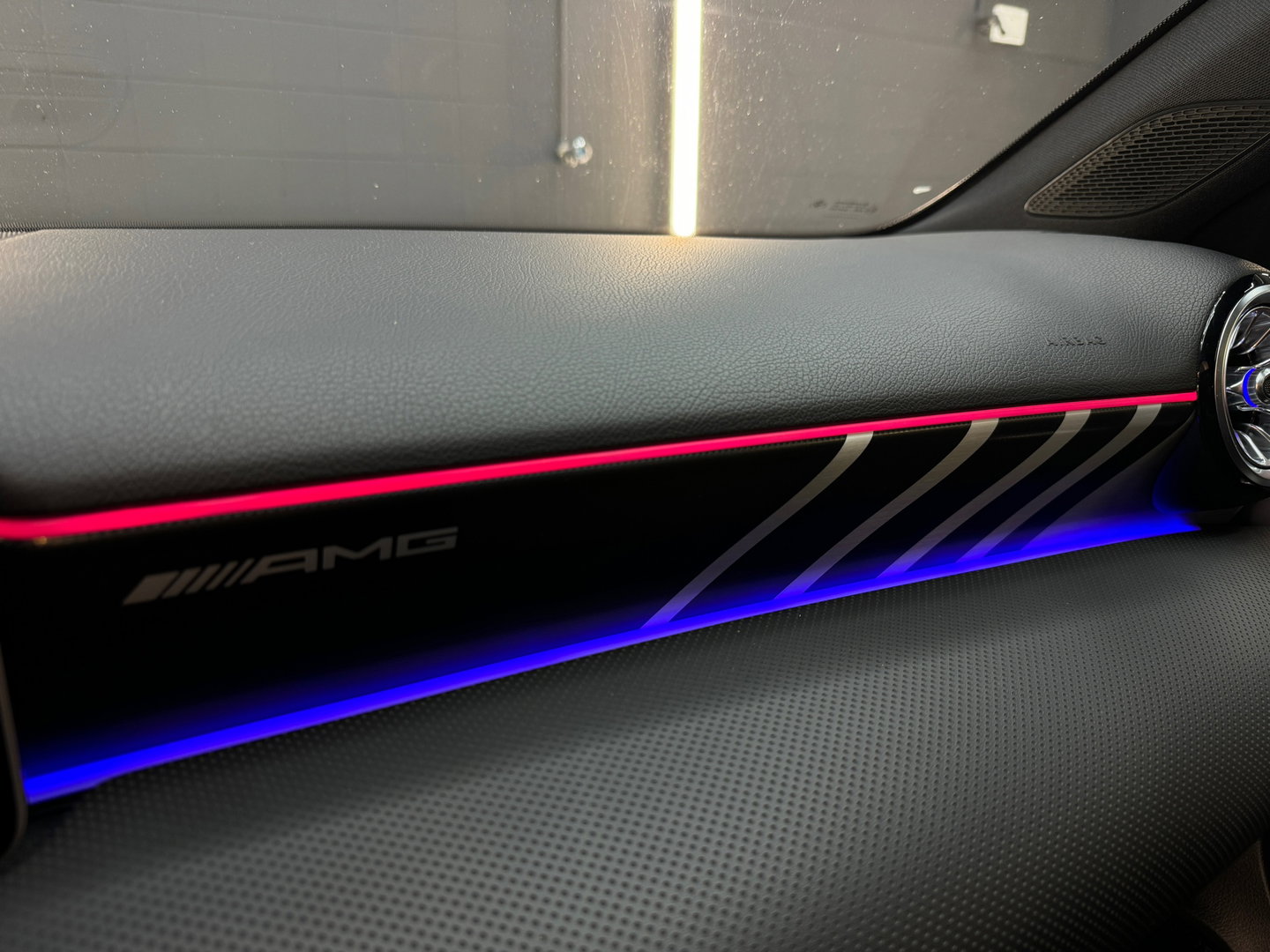 Mercedes-Benz A-Klasse AMG 35 4MATIC Pano|Aero|Sfeer|Night