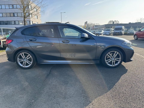 BMW 1-serie 118i High Executive Automaat panorama Led Navigatie