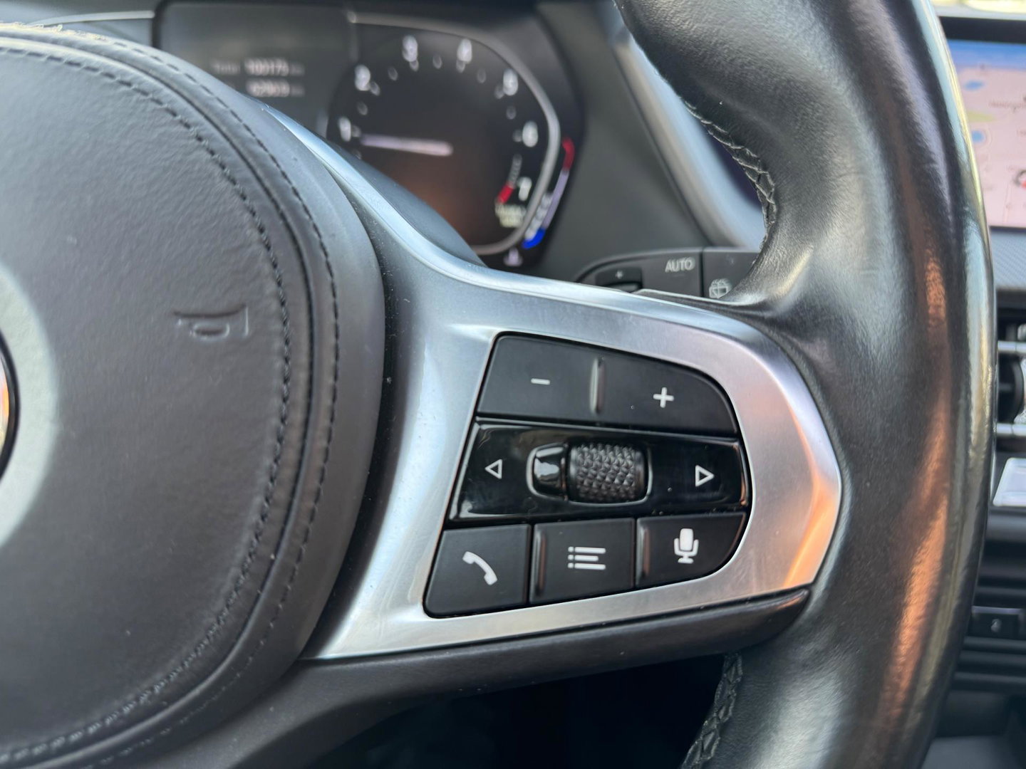 BMW 1-serie 118i High Executive Automaat panorama Led Navigatie