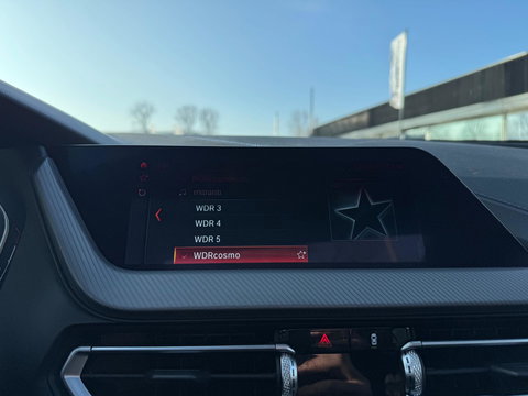 BMW 1-serie 118i High Executive Automaat panorama Led Navigatie