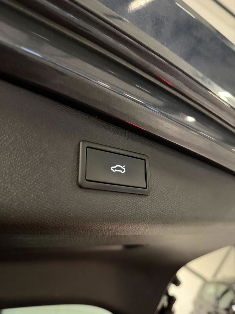 SEAT Leon Sportstourer Seat Leon 1.5 eTSI FR 150PK Virtual Carplay Camera Trekhaak Winterpack