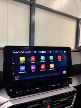 SEAT Leon Sportstourer Seat Leon 1.5 eTSI FR 150PK Virtual Carplay Camera Trekhaak Winterpack