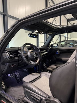 MINI Cooper Mini 1.5 136PK Dalston edition JCW-pack Pano Carplay