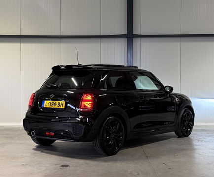 MINI Cooper Mini 1.5 136PK Dalston edition JCW-pack Pano Carplay
