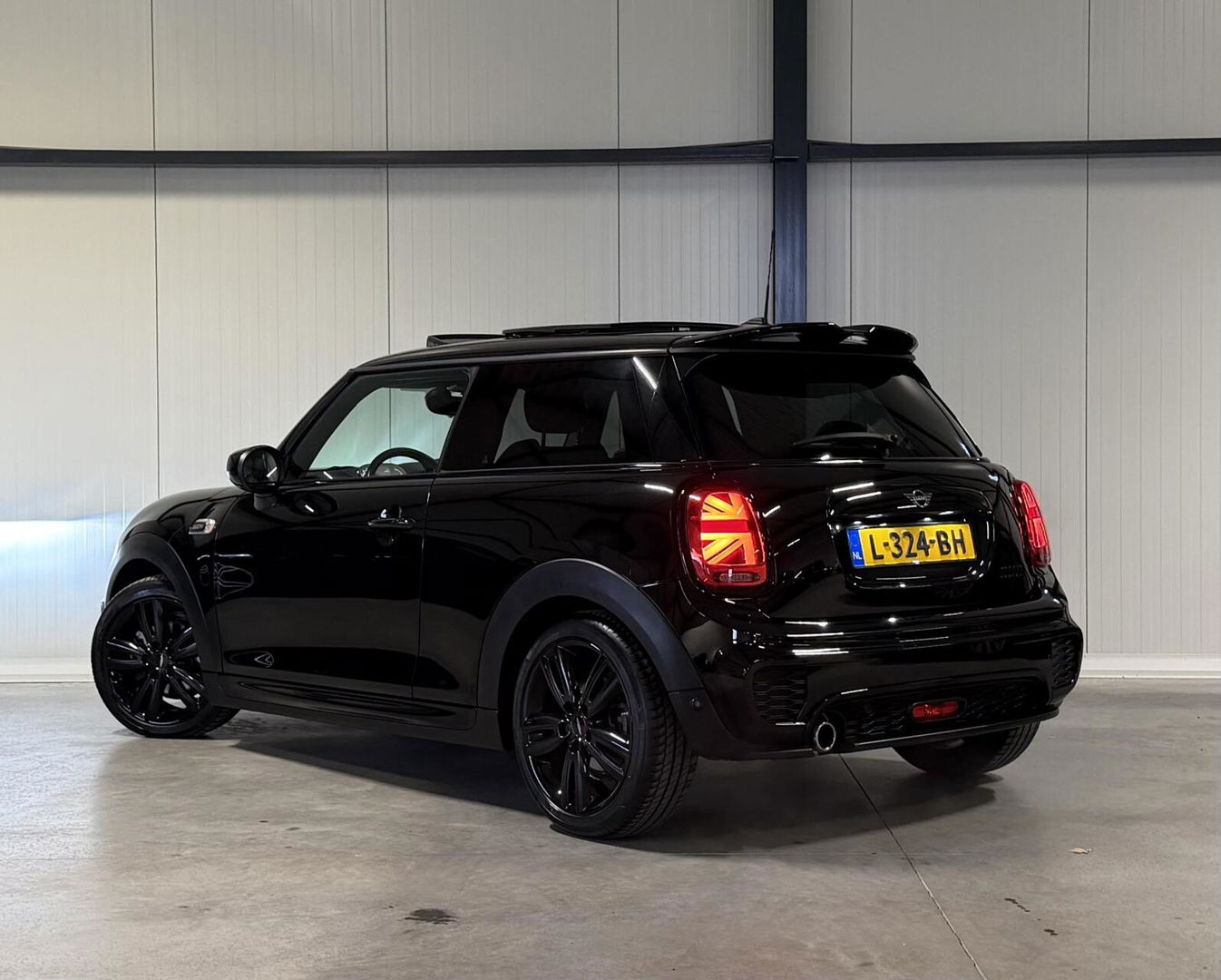 MINI Cooper Mini 1.5 136PK Dalston edition JCW-pack Pano Carplay