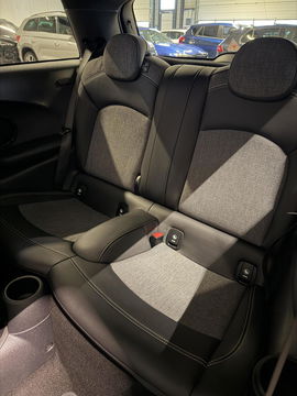 MINI Cooper Mini 1.5 136PK Dalston edition JCW-pack Pano Carplay
