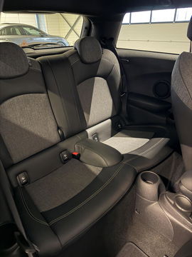 MINI Cooper Mini 1.5 136PK Dalston edition JCW-pack Pano Carplay