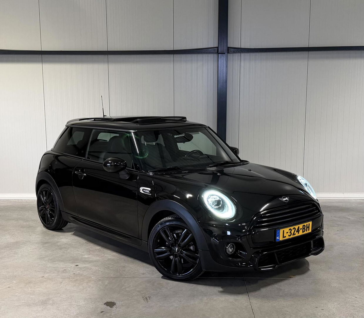 MINI Cooper Mini 1.5 136PK Dalston edition JCW-pack Pano Carplay