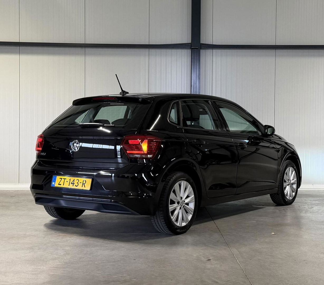 Volkswagen Polo 1.0 TSI DSG Climate Carplay Stoelverwarming