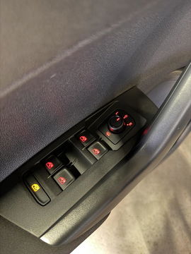 Volkswagen Polo 1.0 TSI DSG Climate Carplay Stoelverwarming