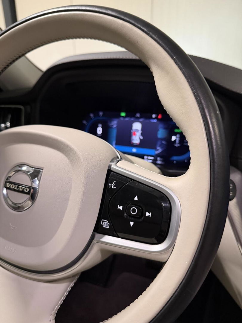 Volvo XC60 2.0 Recharge T6 AWD Inscription Pano H&K Trekhaak