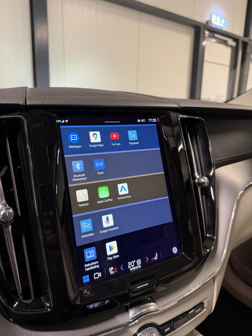 Volvo XC60 2.0 Recharge T6 AWD Inscription Pano H&K Trekhaak