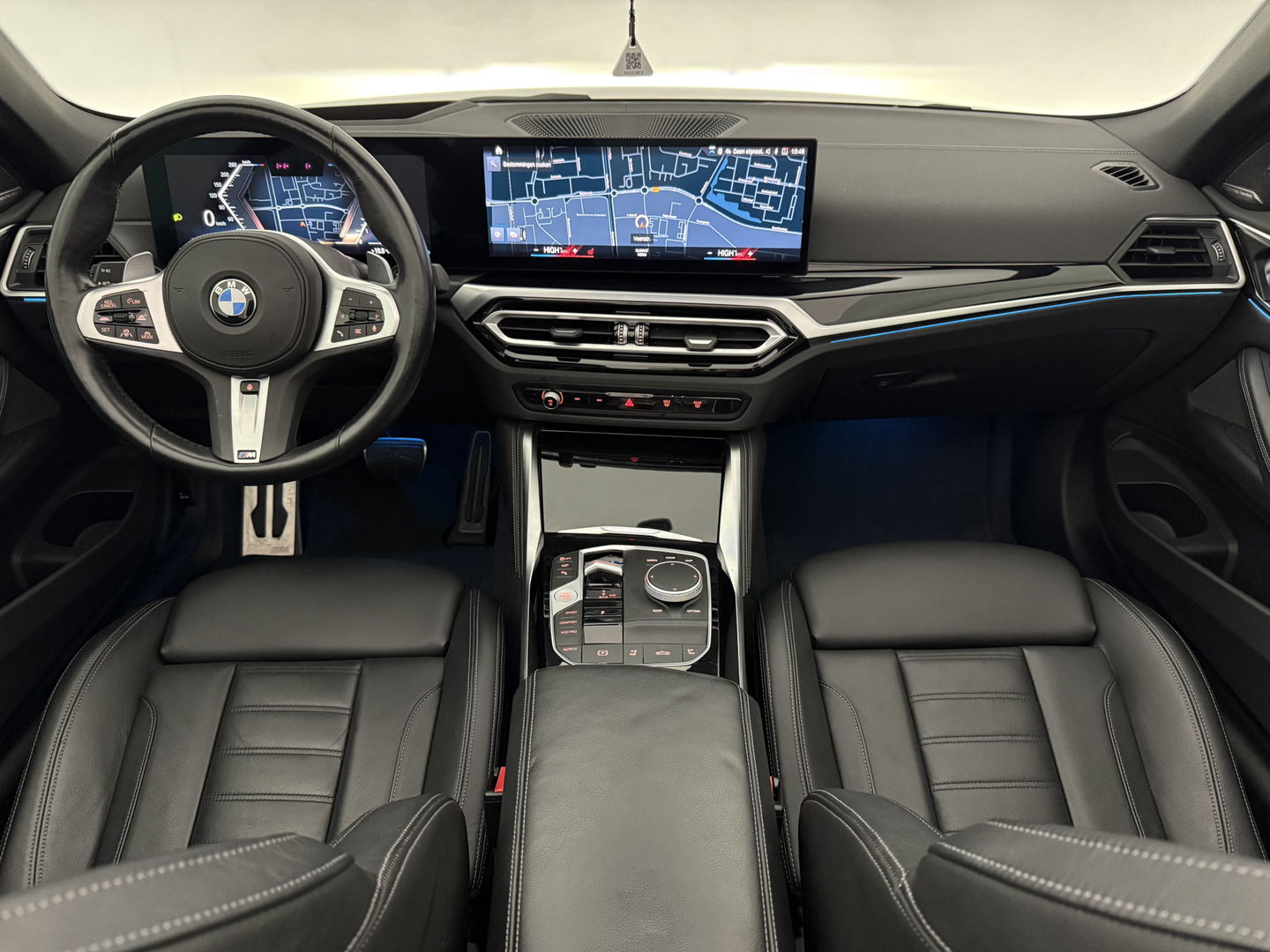 BMW 4 Serie M440i xDrive 374PK M-pakket High Executive | Cabrio | BMW Laser | Memory | Curved Display | H/K | HuD | Sfeer | 360°