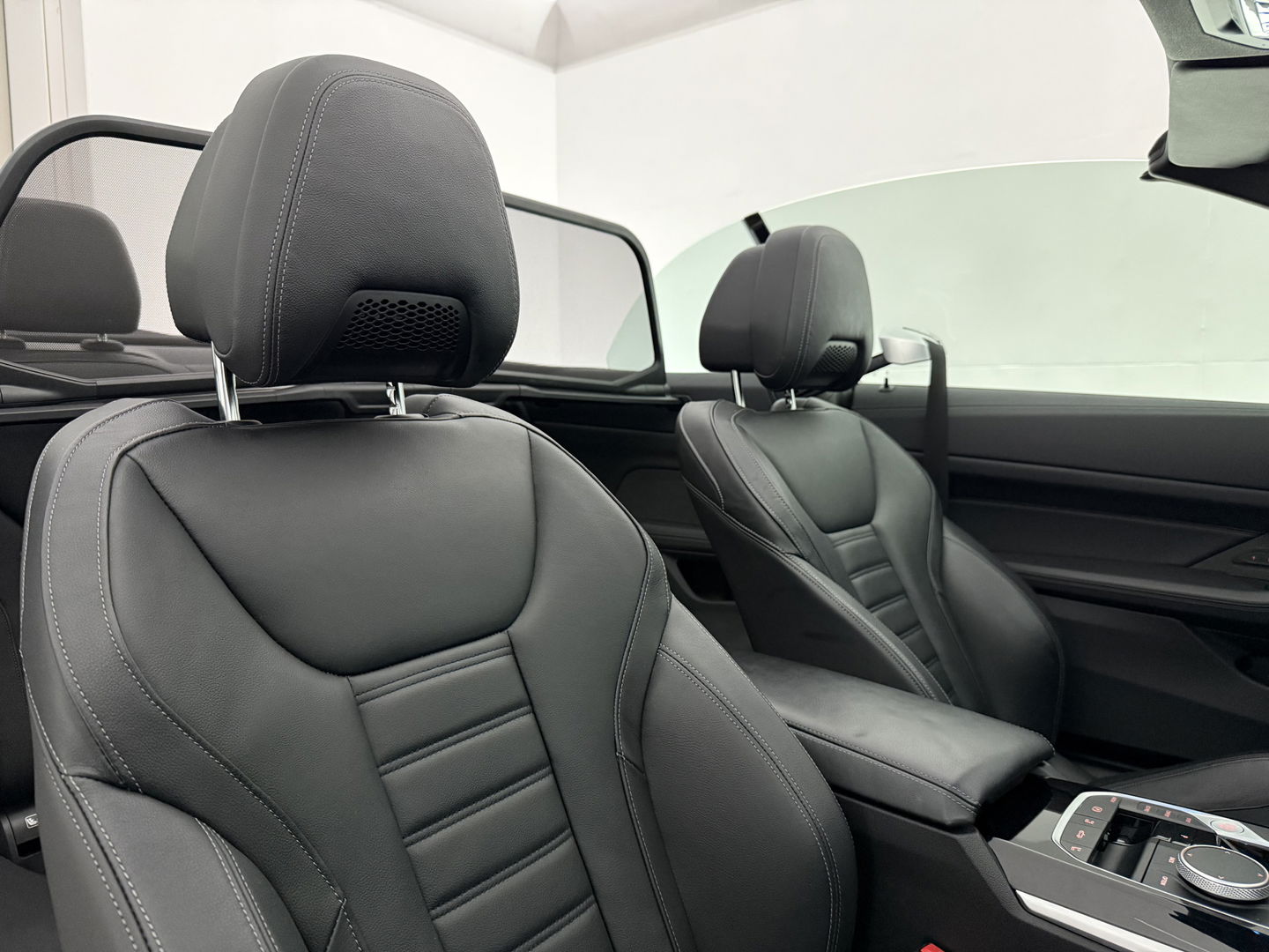 BMW 4 Serie M440i xDrive 374PK M-pakket High Executive | Cabrio | BMW Laser | Memory | Curved Display | H/K | HuD | Sfeer | 360°