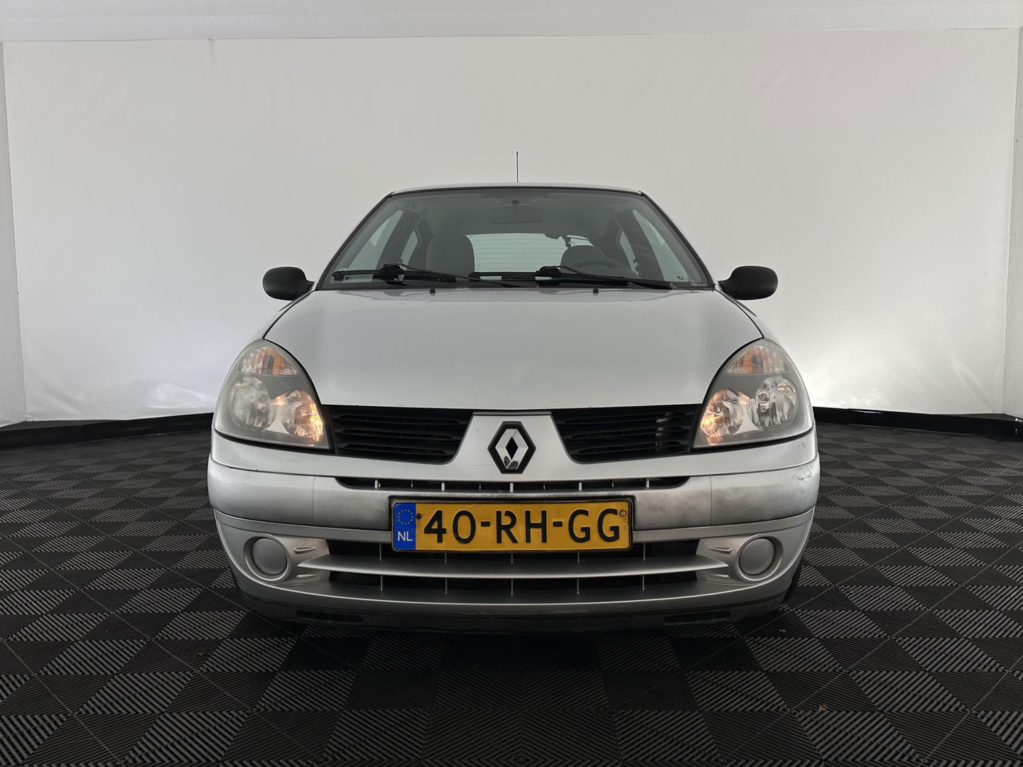 Renault Clio 1.2-16V Community *AIRCO | COMFORTS-SEATS | RADIO-CD*
