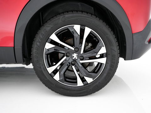 Peugeot e-2008 EV Allure 50 kWh [ 3-Fase ] {SOH-84%} (INCL-BTW) *PANO | LEATHER-FABRIC | FULL-LED | SPORT-SEATS | DIGI-COCKPIT | CAMERA | KEYLESS | PRIVACY-GLASS | DAB+ | NAVI-FULLMAP | ECC | CARPLAY | LANE-ASSIST | PDC | CRUISE | 17''ALU*