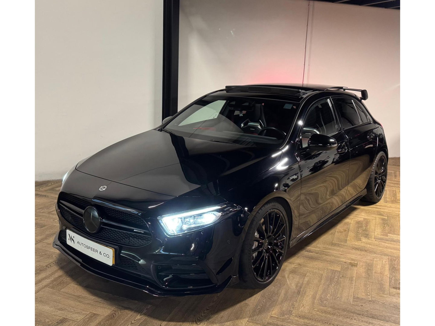 Mercedes-Benz A-Klasse AMG 35 4MATIC Edition 1 PANO KEYLESS CAM