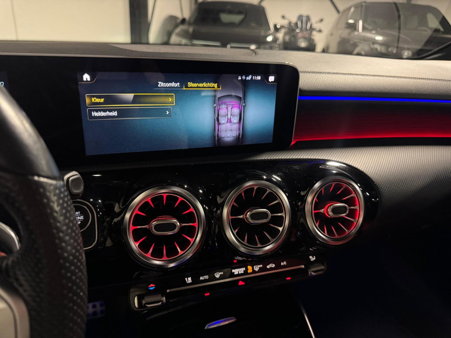 Mercedes-Benz A-Klasse AMG 35 4MATIC Edition 1 PANO KEYLESS CAM